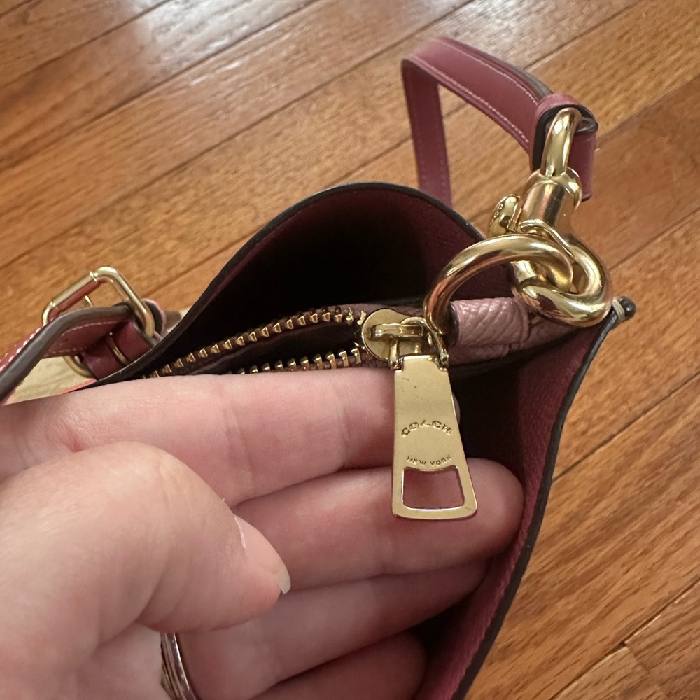 Coach Heart Mollie Tote Bag — excellent condition - Picture 7 of 10